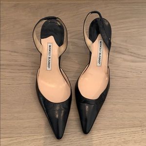 MANOLO BLAHNIK - black halter pumps